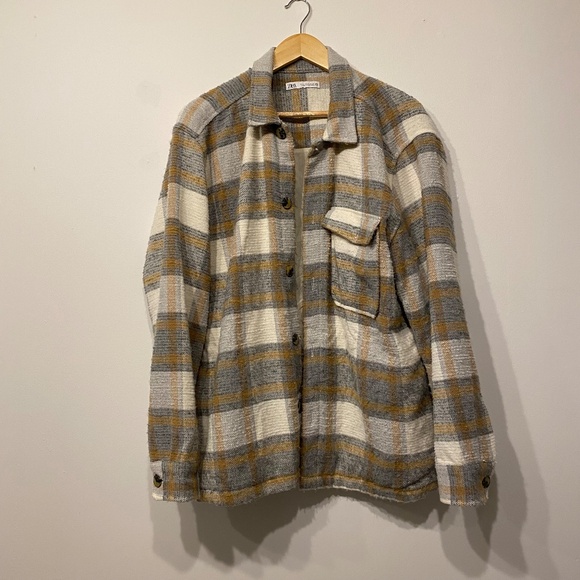 Zara Cream and Grey Plaid Lined Oversized Button Front Shacket - Picture 4 of 5